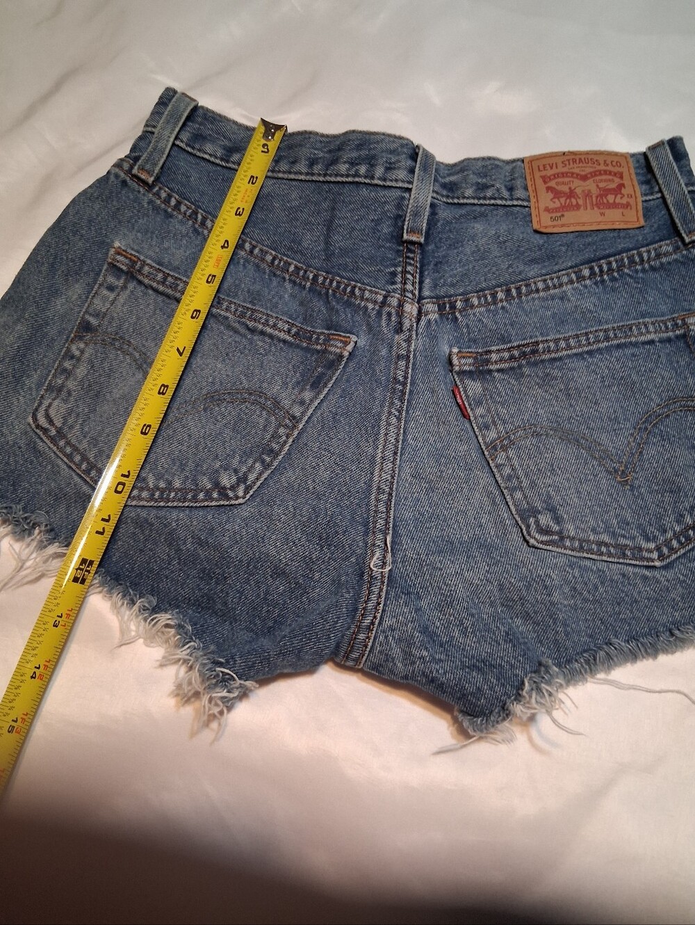 Levi's 501 Original Distressed Cutoff Shorts Raw Hem Vintage Denim - W 27 - Picture 10 of 15